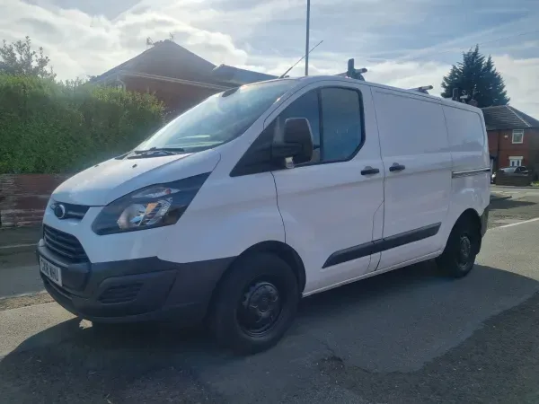 FORD TRANSIT CUSTOM - used cars Hereford